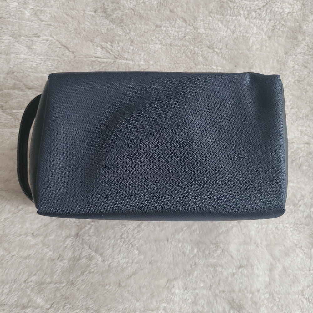DIOR TOILETRY ORGANIZER - Picture 2 of 5